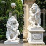 comparison of marble lion statue with pedestal and without pedestal